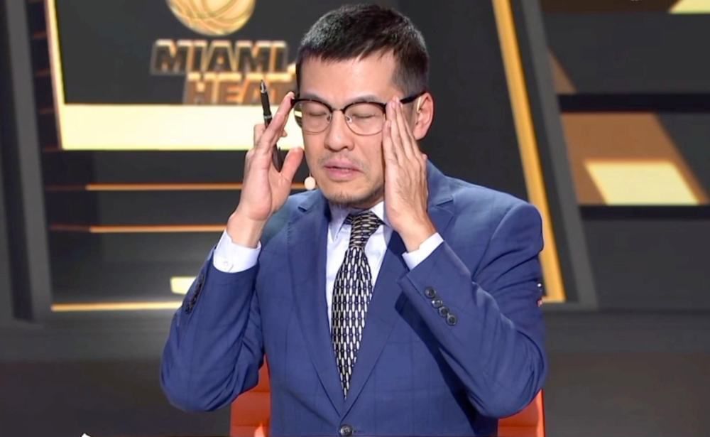 猛烈顶撞高潮失禁哭叫求饶